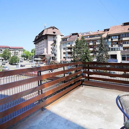 Apartament Patrick กูรา ฮูมอรูลุย ภายนอก รูปภาพ