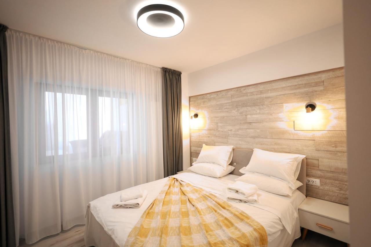 Apartament Patrick กูรา ฮูมอรูลุย ภายนอก รูปภาพ