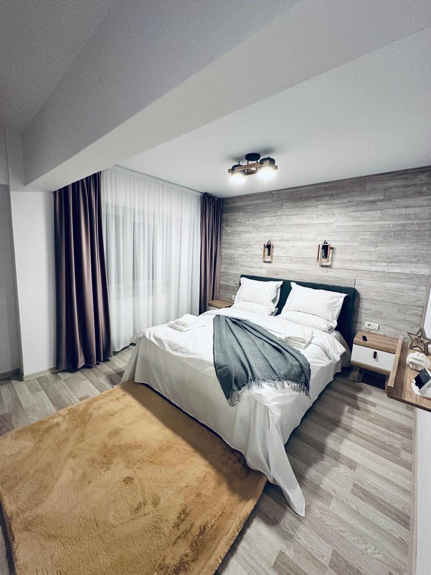 Apartament Patrick กูรา ฮูมอรูลุย ภายนอก รูปภาพ